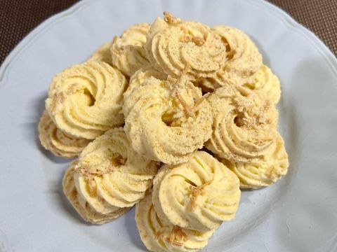 Resep Kue Semprit Keju Lumer