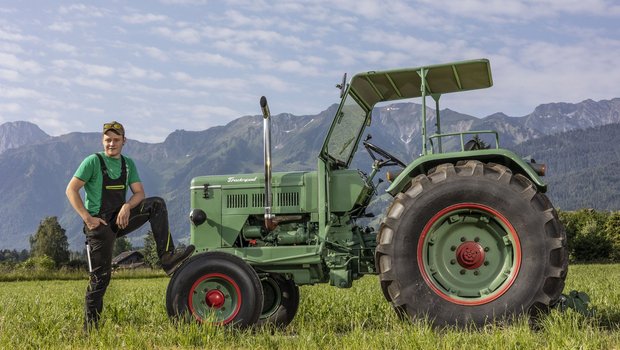 Jan Kropf, Landwirt aus Wattenwil BE, sammelt Bührer-Traktoren. (Bild: «die grüne» / Pia Neuenschwander)