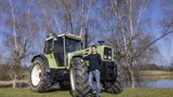 Der Hürlimann H6136 ist Samuel Bolds Traumtraktor. (Bild: «die grüne» / Gian Vaitl)