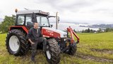 Der Steyr 975 M ist der Traumtraktor von Brian Blattmann. (Bild: «die grüne» / Gian Vaitl)