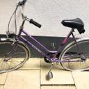 Alpina Vintage Rad / Citybike - seltenes modell!
- farbe: wunderschönes flieder / lila / violett
- rahmengröße: ca. 54cm
- laufradgröße: 26 1 3/8 zoll
- 3-gang shimano schaltung
- dynamo beleuchtung
- weinmann bremsen: mit neuwertigen bremsbelägen
- mit rücktrittbremse
- inkl. gepäckträger
- selle royal sattel: höhenverstellbarer
- funktioniert technisch einwandfrei! : lichter, gangschaltung, bremsen funktionieren super!
- sofort fahrbereit!😊

*privatverkauf: keine garantie, keine rücknahme