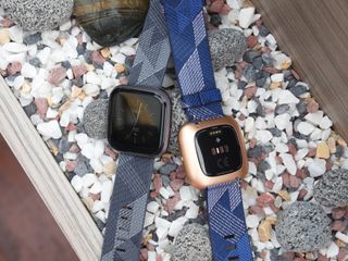 Fitbit Versa 2