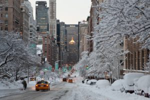 world, Cities, Architecture, Buildings, Vehicles, Cars, Roads, Winter, Snow, Storm, Traffic, Trees