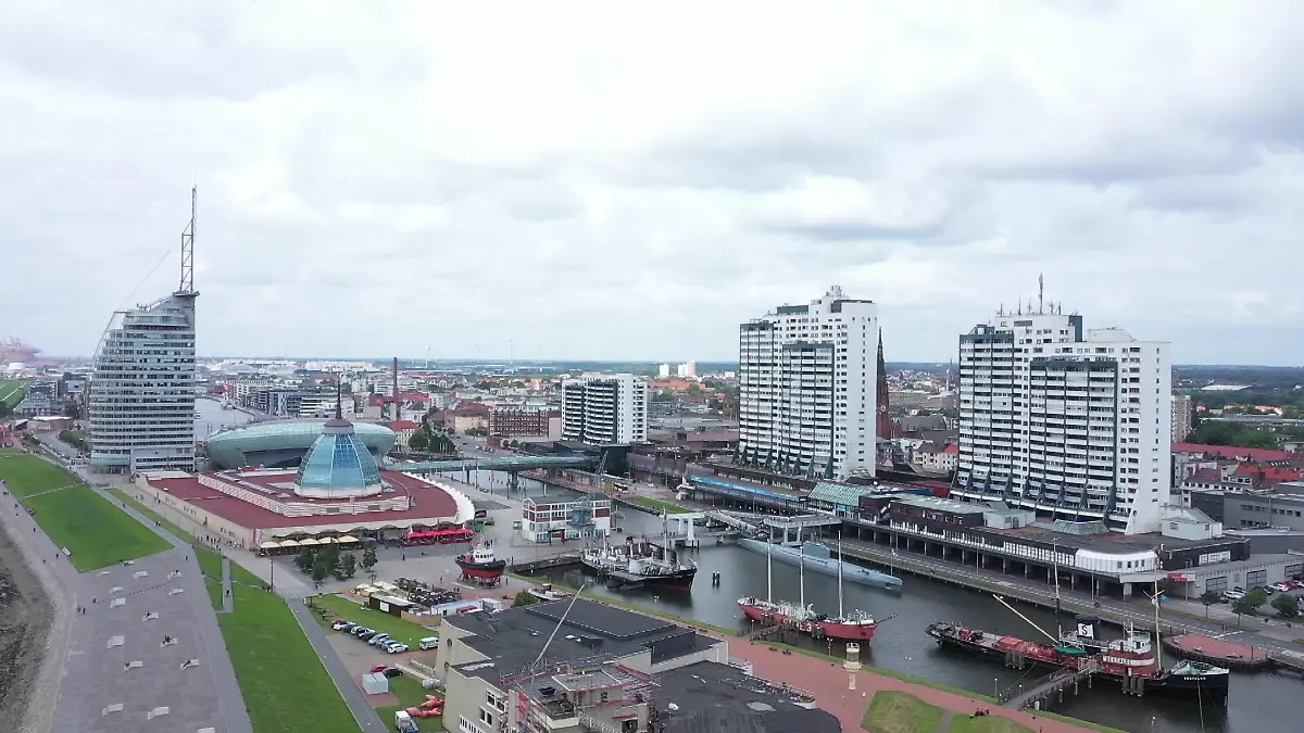 Mann aus Bremerhaven droht mit Anschlag auf Weihnachtsmarkt: „Stech’ jeden ab”