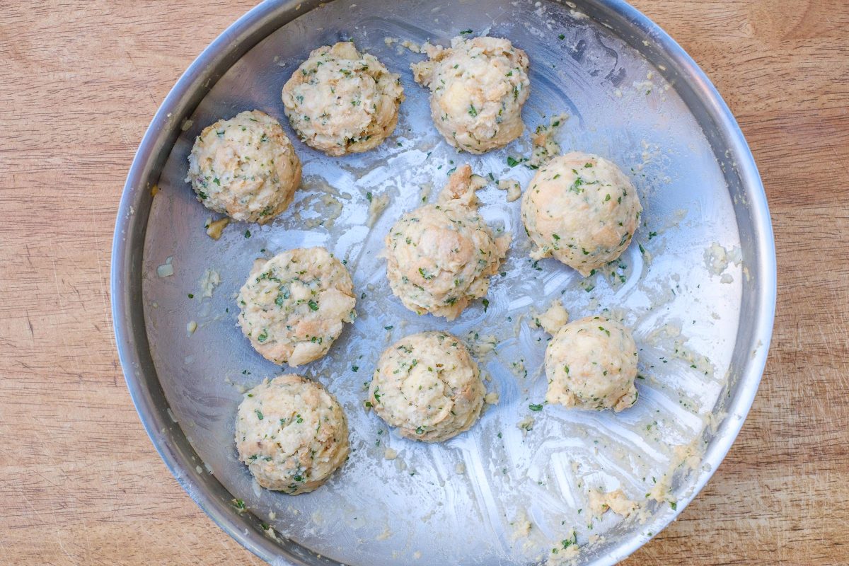 Portionierte Semmelknödel Masse