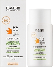 Mattierendes Superfluid SPF 50 mit Niacinamid Babe Laboratorios Super Fluid SPF 50