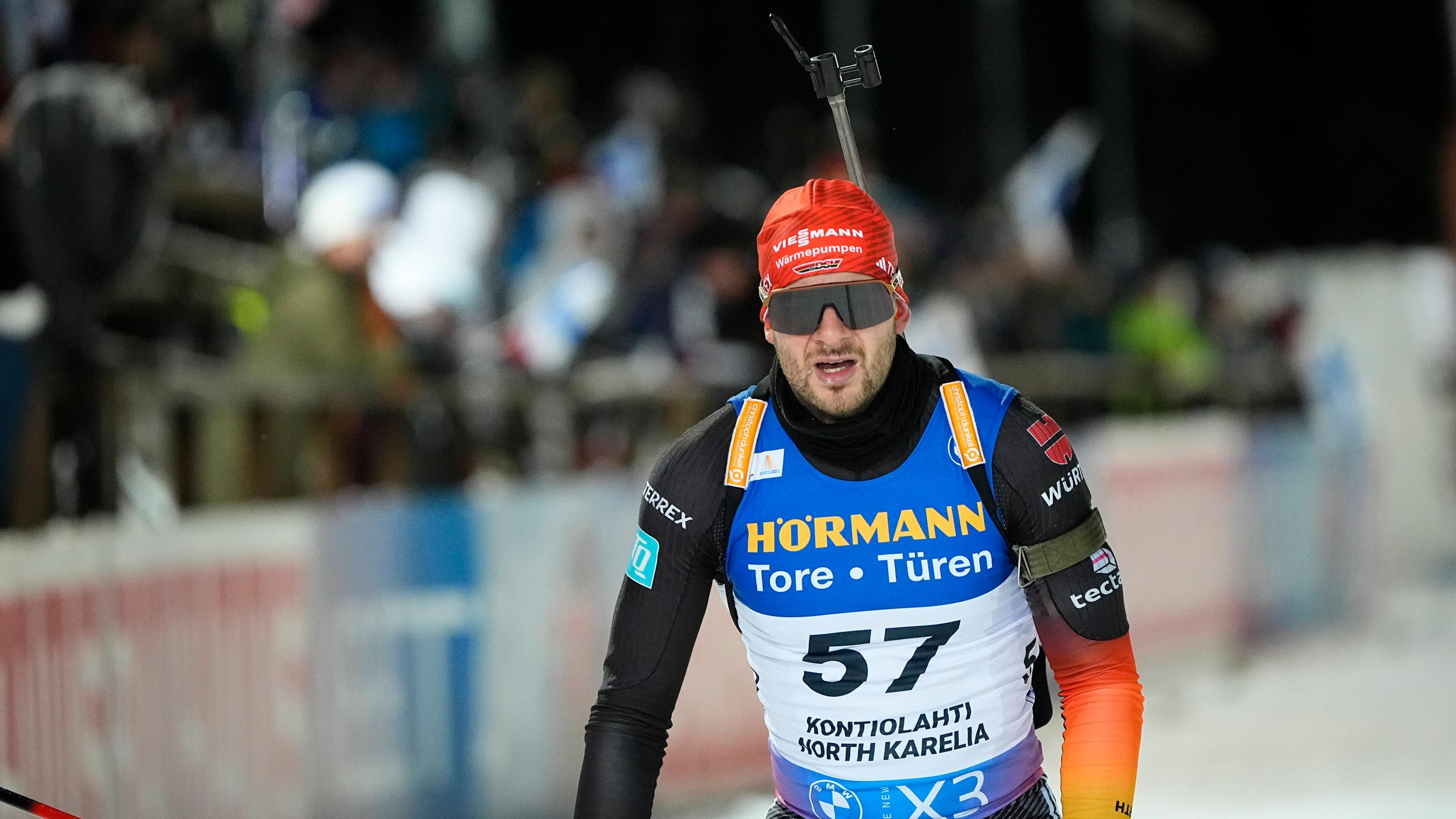 Der deutsche Biathlet Danilo Riethmüller in Aktion beim Biathlon-Weltcup.