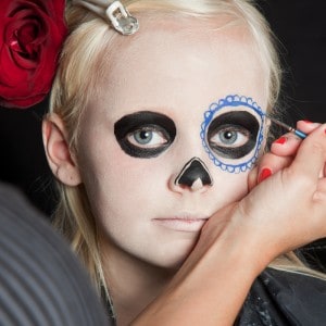 Dia de los Muertos Make Up Schmink-Anleitung Mädchen (6)