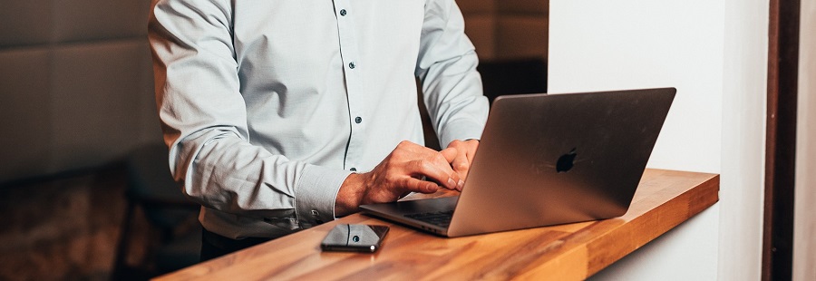 Microsofts Textverarbeitungsprogramm Word steht auch Nutzern eines MacBooks zur Verfügung.