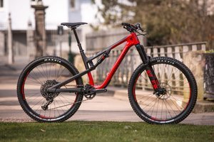 Rocky Mountain Thunderbolt 2018: Trailbike im kanadischen Stil