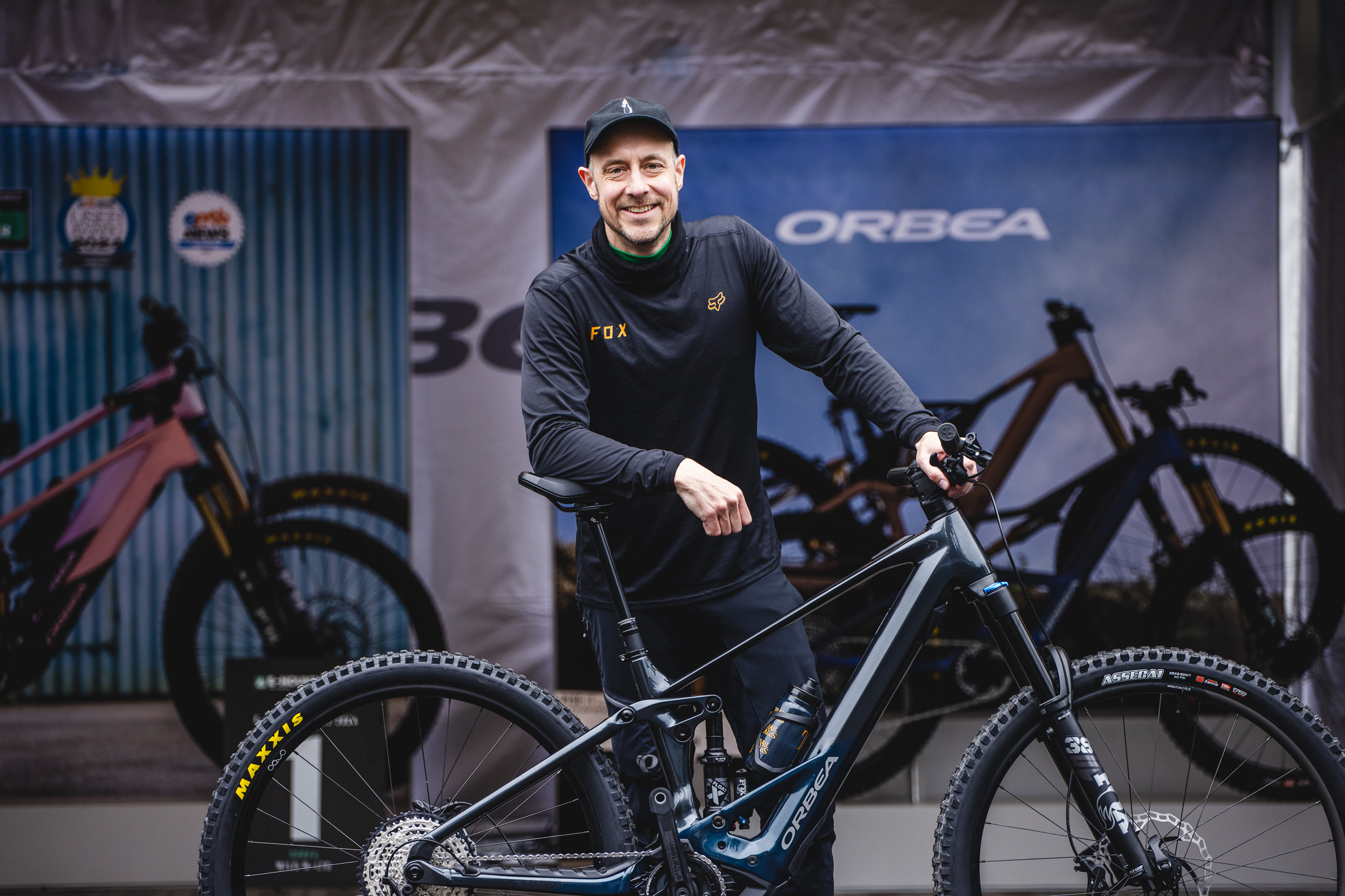 eMTB-News User Award 2024: Hauptgewinn – Orbea Wild – übergeben