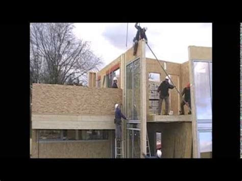 holz haus construction montage moderne holzhaeuser