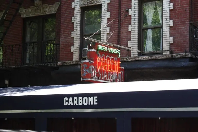 ‘Black market’ NYC restaurant reservations banned by state law