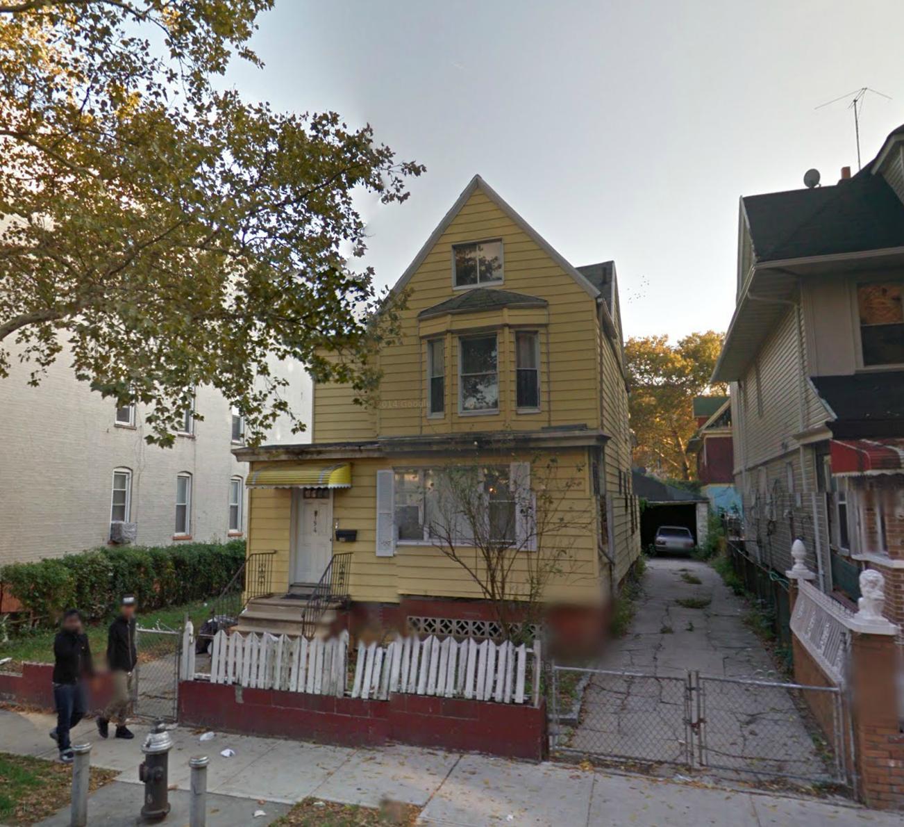 194 Hawthorne Street