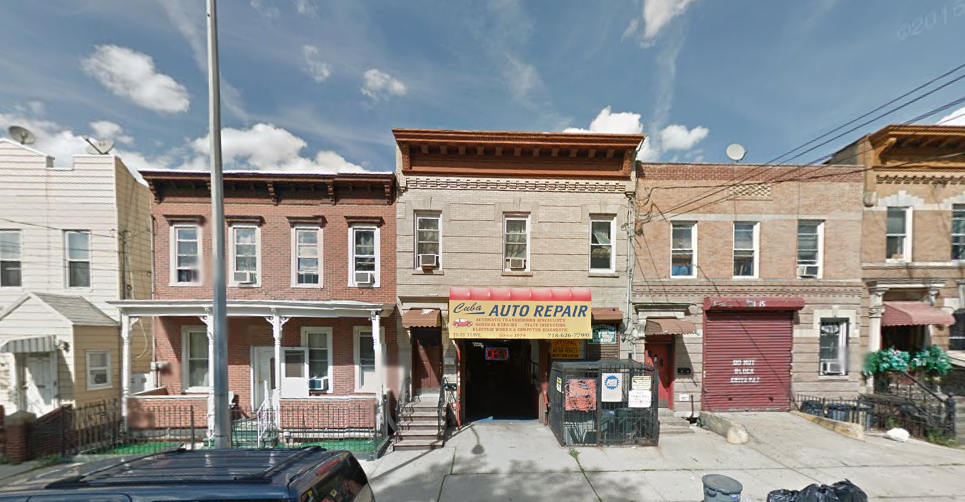 21-13 31st Avenue, image via Google Maps