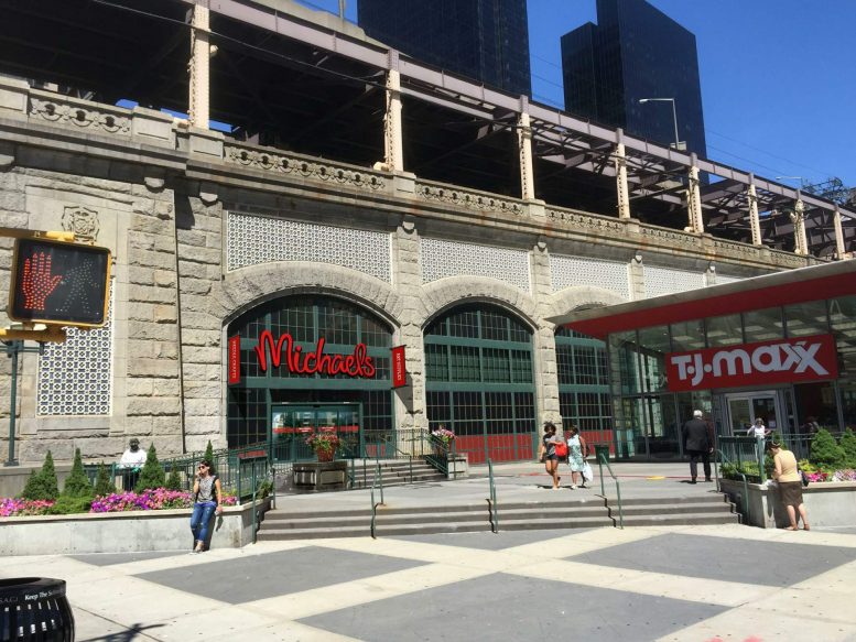 Rendering of the Michaels proposed for the space under Queensboro Bridge (59th Street entrance)