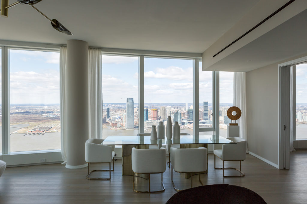 50 West Street penthouse dining space, image by Andrew Campbell Nelson