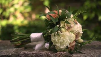 beautiful wedding bouquet with pink flowers video