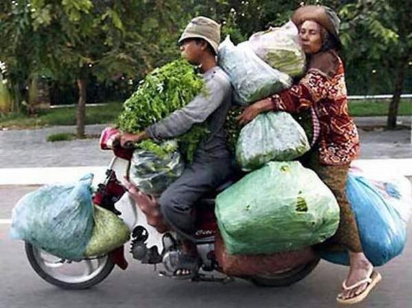 Transporting in Asian way (23 pics)