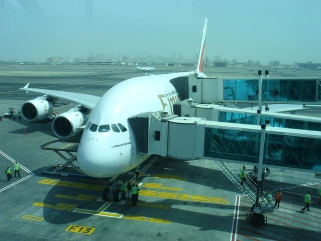 On board Emirates A380 (41 pics)