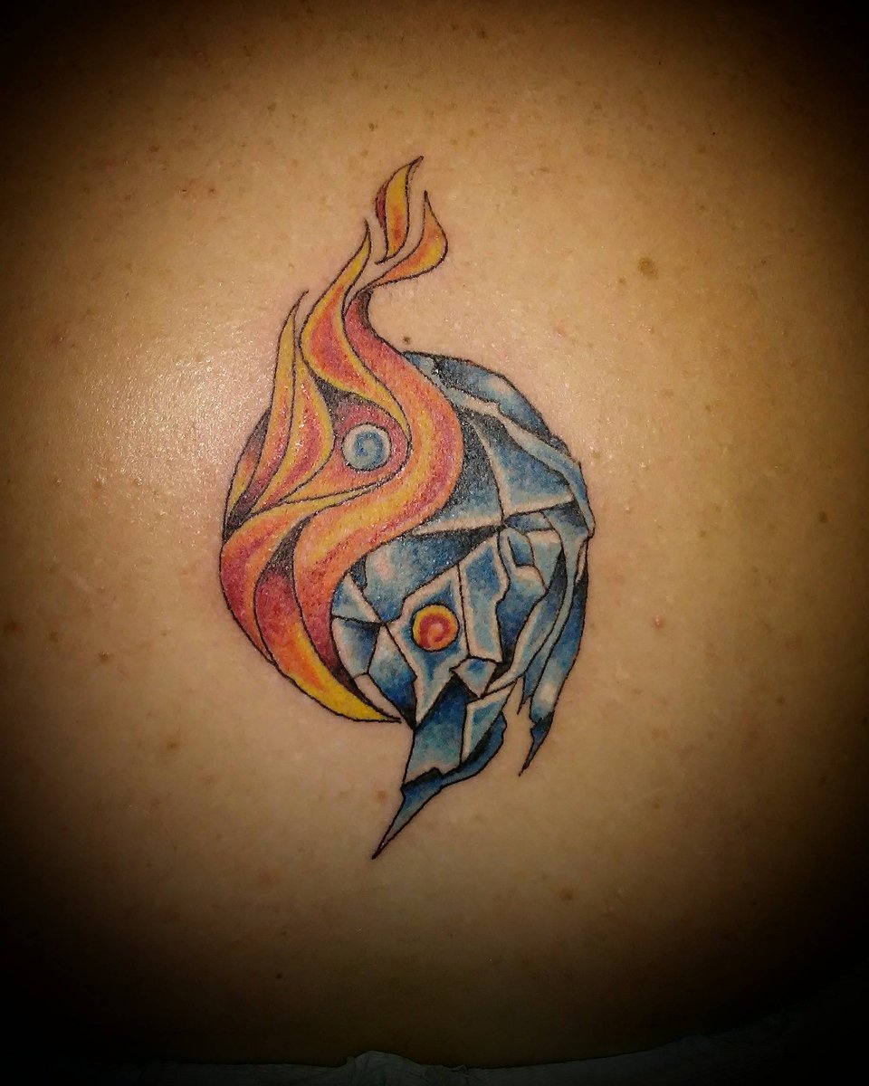 Aggregate 72+ fire and ice tattoo designs - in.cdgdbentre