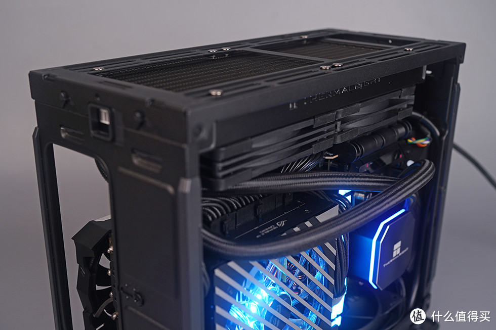 ROG STRIX B650E-I+RTX4070 SUPER+9900X，Fractal Design Era2 装机展示