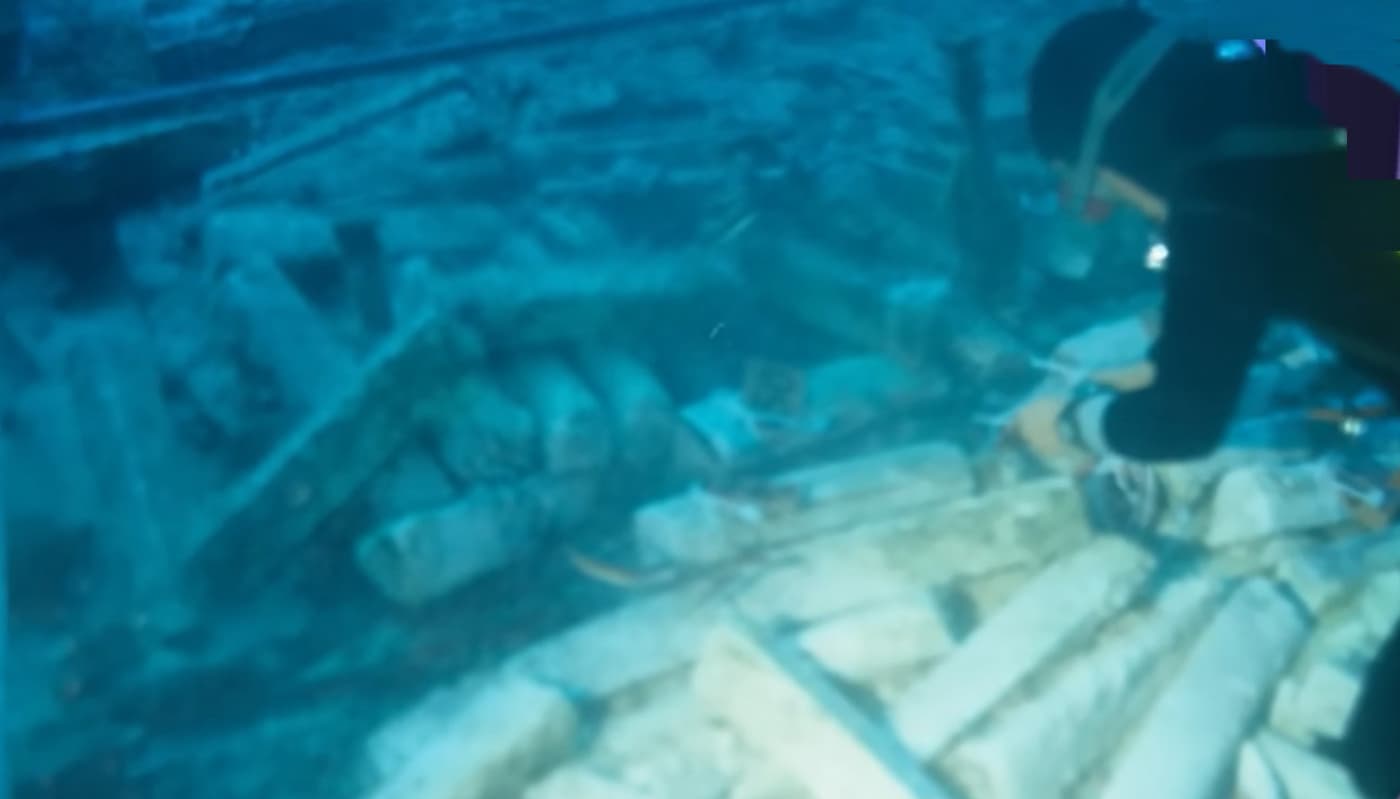 An Ancient Roman Shipwreck May Explain the Universe