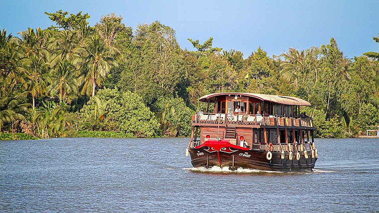 Boot auf Mekong Fluss in Vietnam