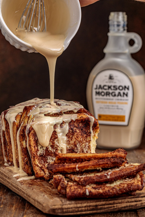 sweetoothgirl:
“Cinnamon Sugar Whiskey Glazed Pull Apart Bread
”