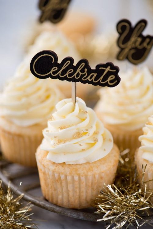 sweetoothgirl:
“ Easy Champagne Cupcakes
”