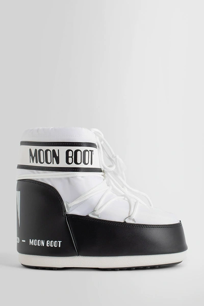 Moon Boot Boots In White