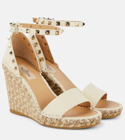 Valentino Garavani Espadrille Rockstud Wedges 105 In White