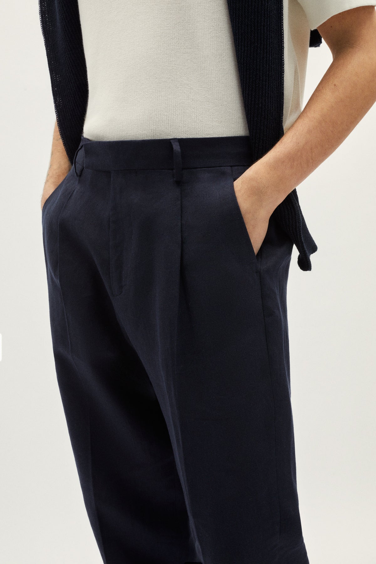 the linen twill trousers blue navy