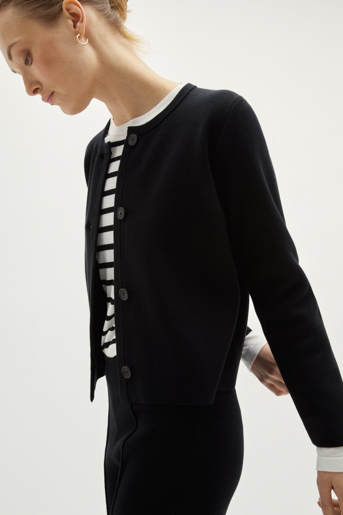 the sleek organic cotton jacket black