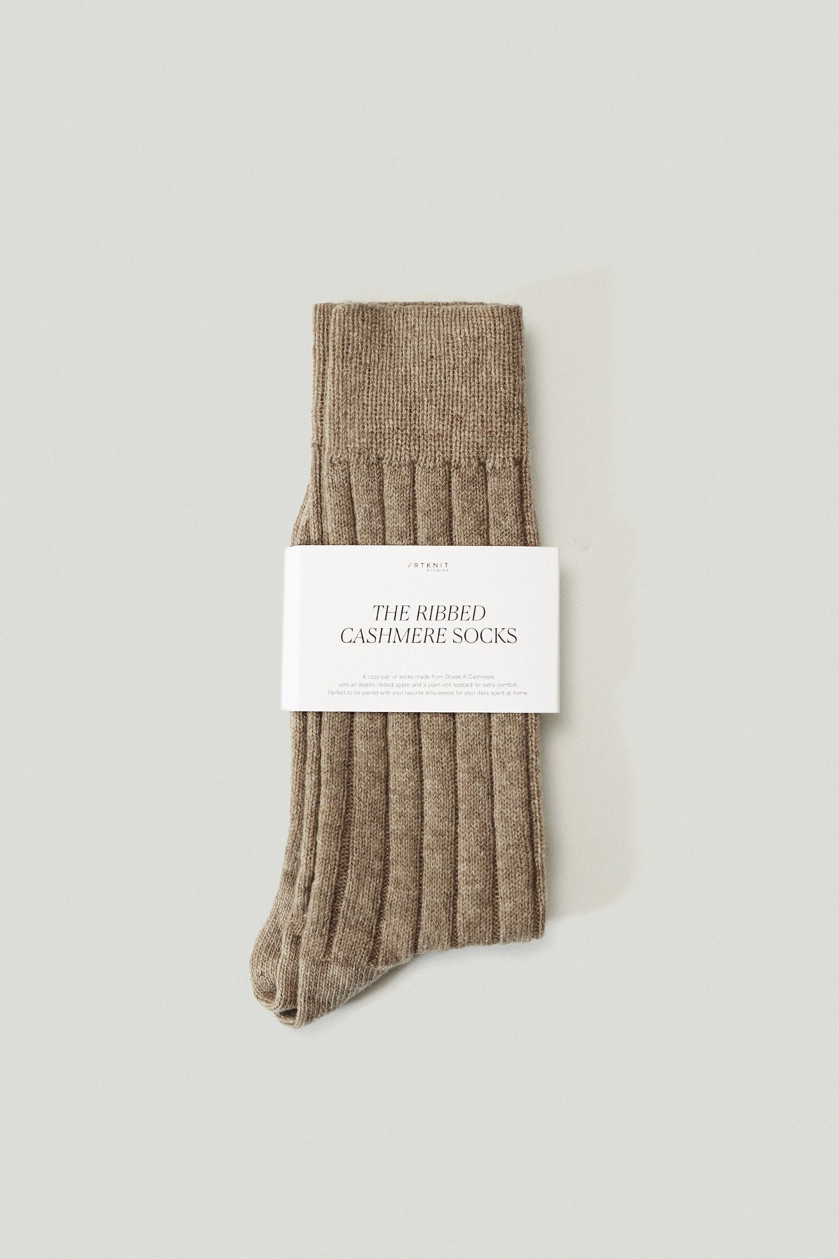 the cashmere ribbed socks natural beige