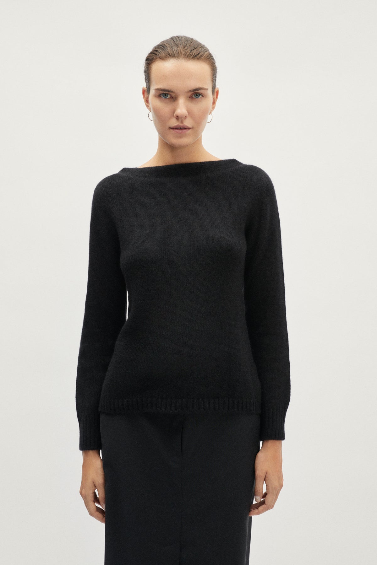 The ReCashmere Close-fit Sweater - black