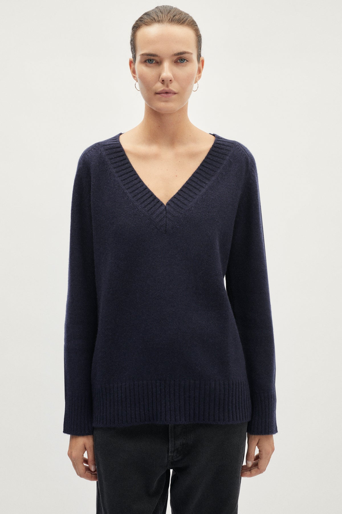 The ReCashmere V Neck - blue