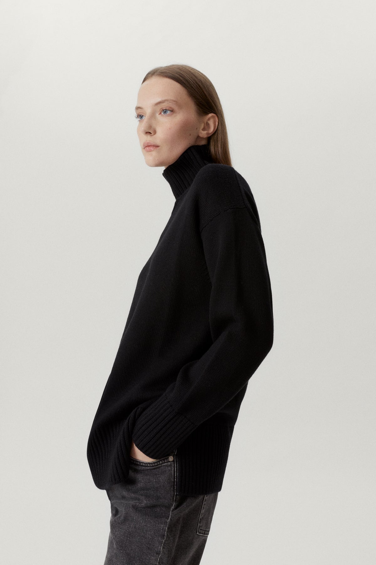 the merino wool oversize high neck black