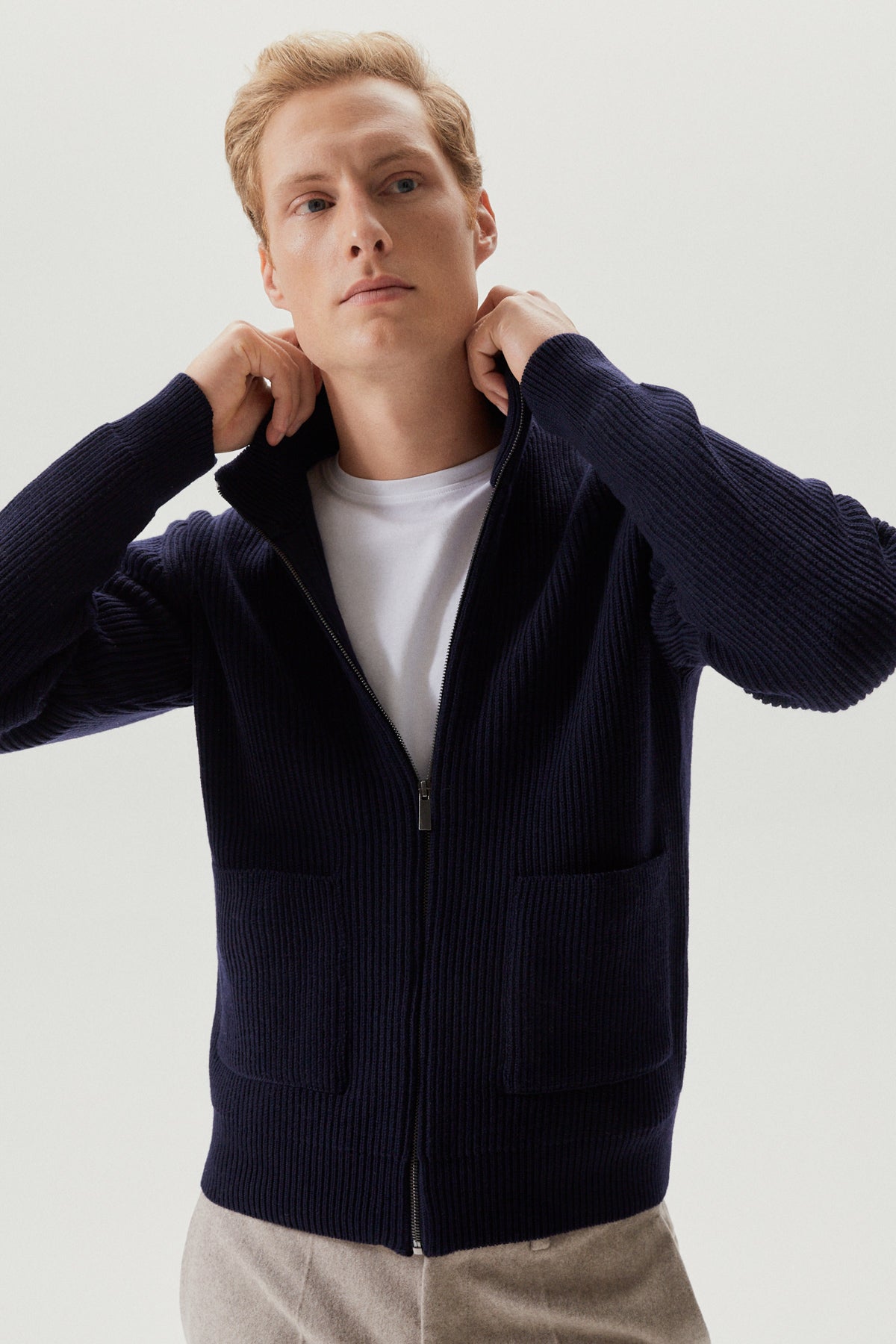 the merino wool zipped cardigan oxford blue