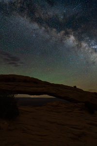 Mesa Arch In The Night (800x1280) Resolution Wallpaper