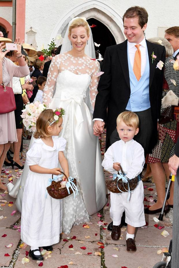 Fürstenhaus Zu Leiningen Hochzeit
 Brautmode Royale Hochzeitskleider