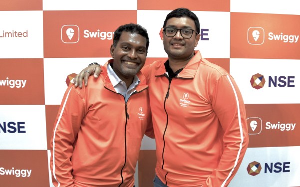 2 men in Swiggy jackets