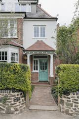 Everything Is Proudly On Display at This Cheery London Terrace Home - Photo 26 of 26 - 