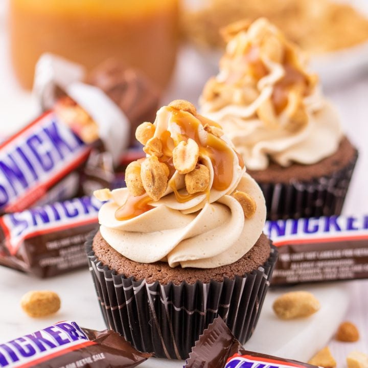 Snickers Cupcakes