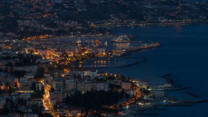 Città di Sanremo di notte