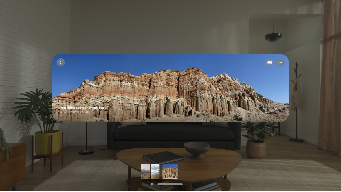 Un panorama dans l’Apple Vision Pro, présentant la possibilité de s’immerger dans la photo.