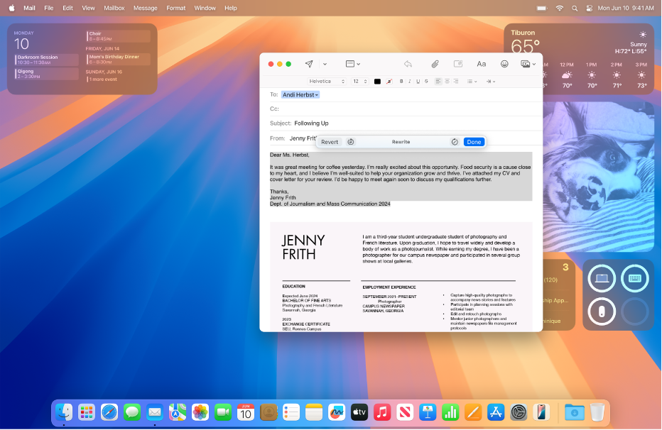 열려 있는 이메일이 있는 Mail 윈도우를 표시하는 Mac 데스크탑. 이메일에 있는 텍스트가 선택되고 상단에 복귀 및 재작성 버튼이 표시됨.