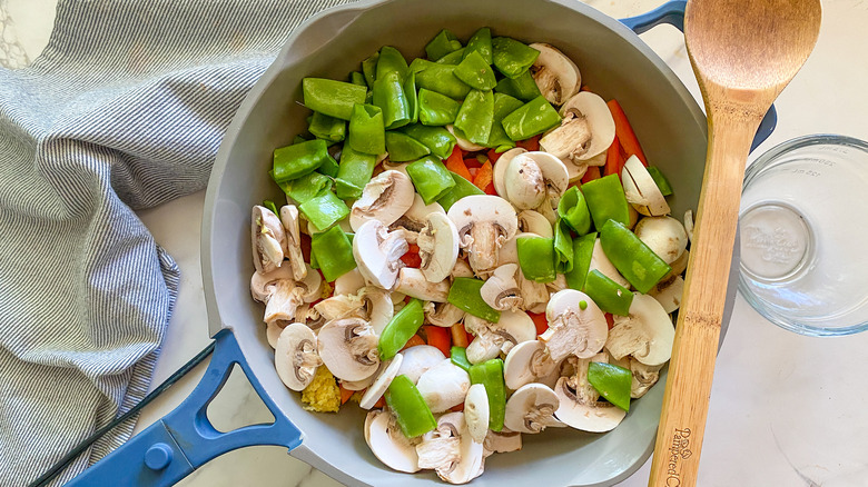 vegetables in frying pan