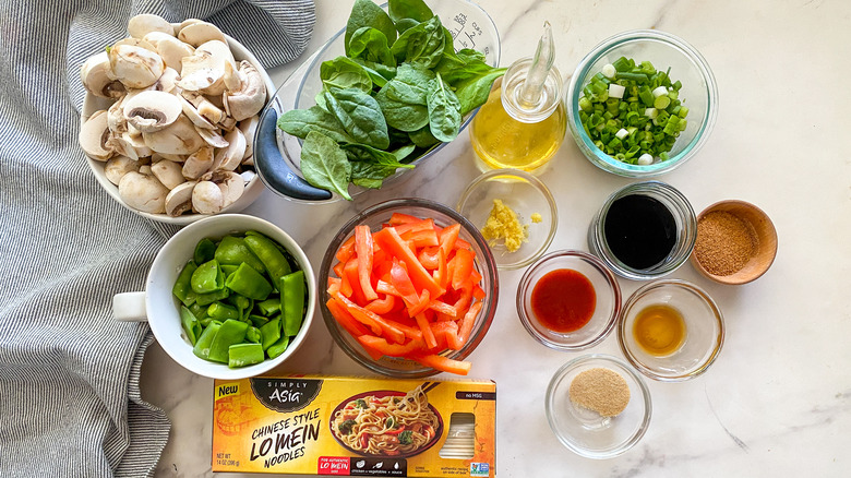 ingredients for lo mein