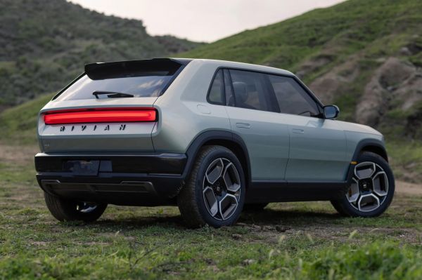 Rivian,пейзаж,природа,электромобиль,Rivian R3,пасмурная погода